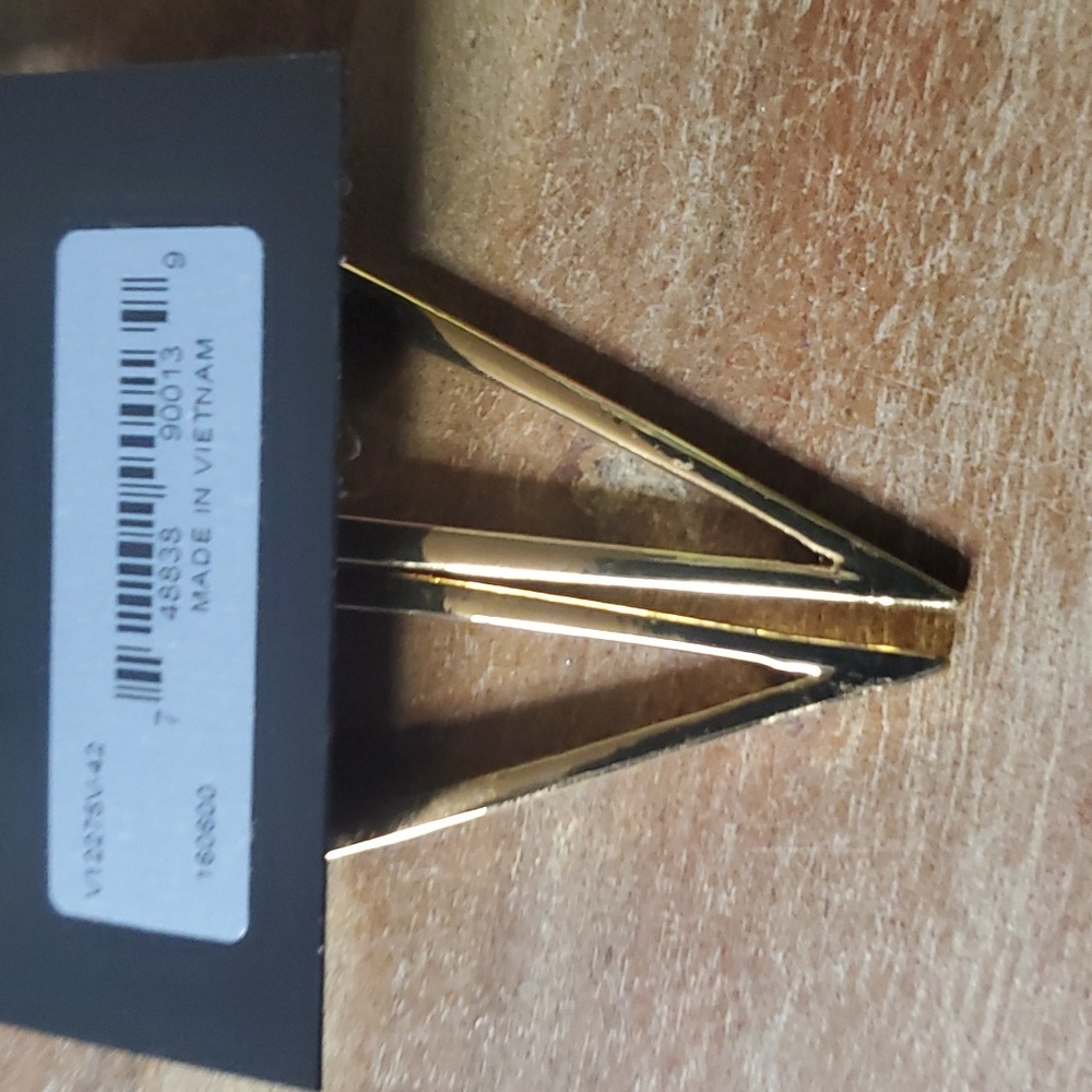 NWT Vince Camuto Gold Triangle Spike Geometric Thick Urban Elegant Glam Earrings - Picture 5 of 5